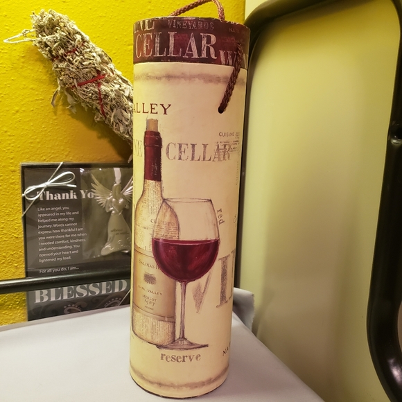 Vtg 2004 Chardonnay Tube/Cylinder/Wine Gift Box - Picture 3 of 14